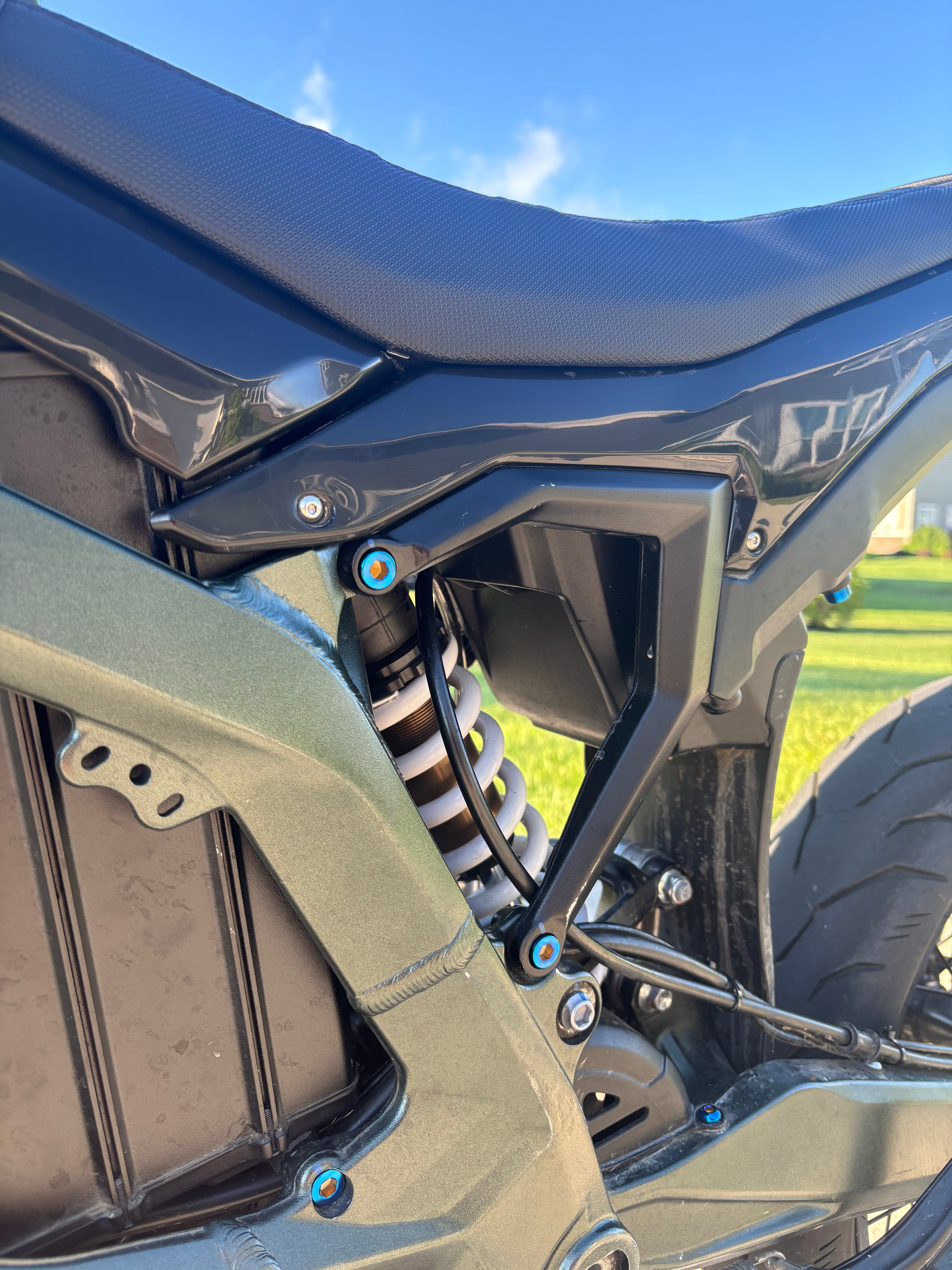 Ultra Bee Sub - Frame Titanium Bolts